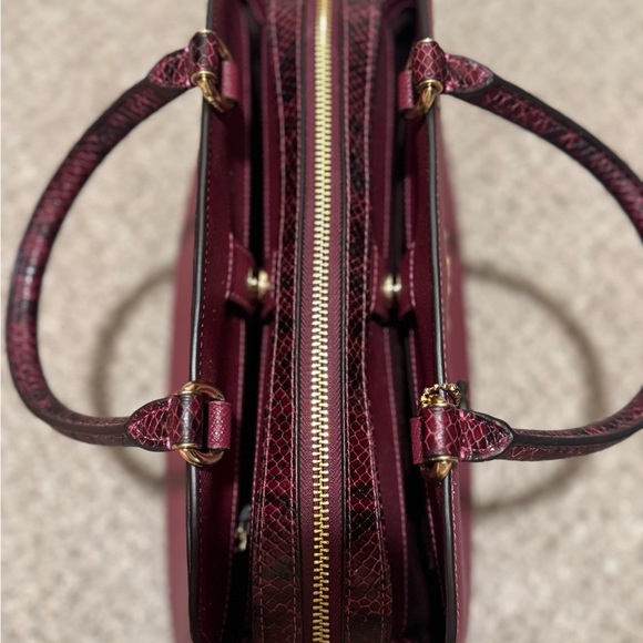 Coach Bag Maroon - Picture 7 of 13